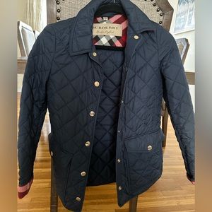 Navy Burberry jacket for sale! Pre-owned like new